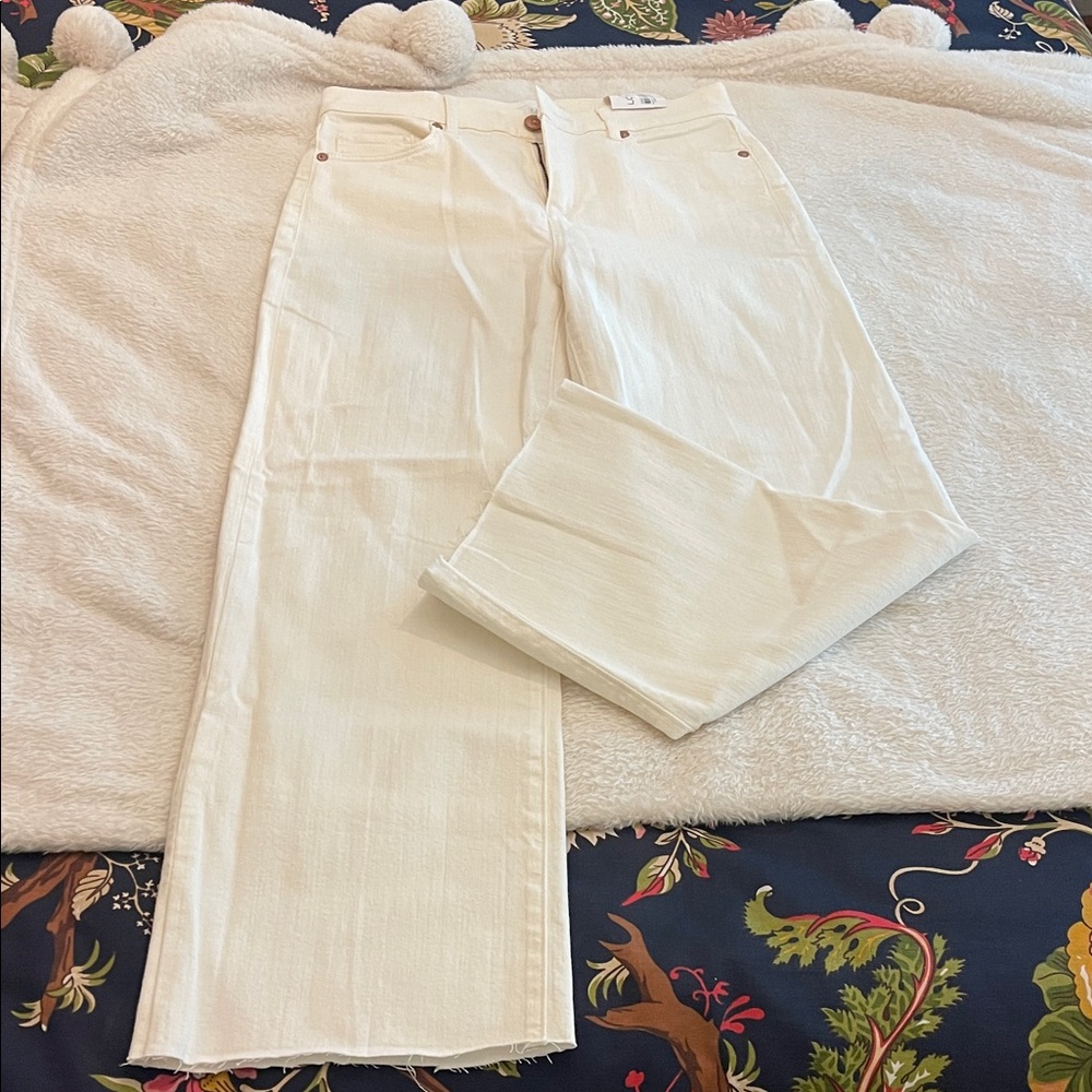 Stylish White Wide-Leg Jeans
